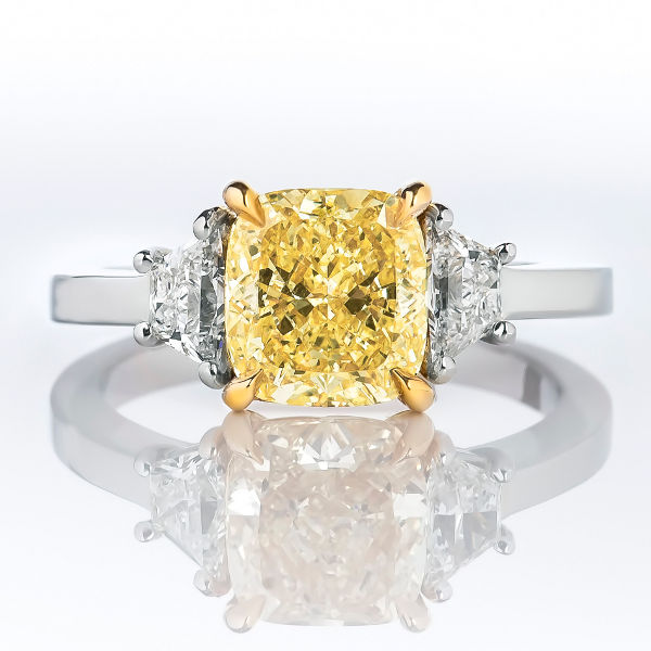 guide to buying yellow diamonds